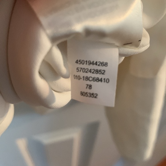 Chico’s Women’s Ruffled Creamy White Button Down Shirt Sz. 0 U.S. Size 4/6 - Picture 6 of 12